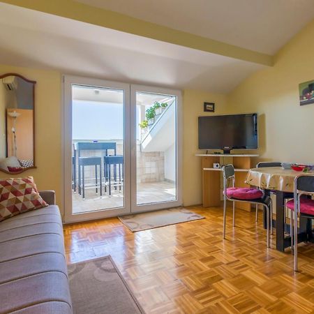 Apartments By The Sea Selce, Crikvenica - 4802 ภายนอก รูปภาพ