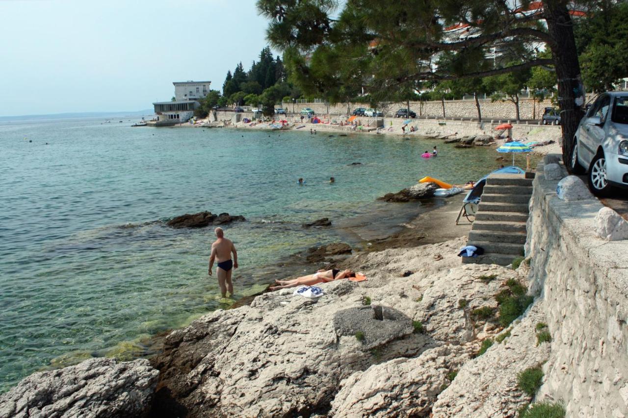 Apartments By The Sea Selce, Crikvenica - 4802 ภายนอก รูปภาพ