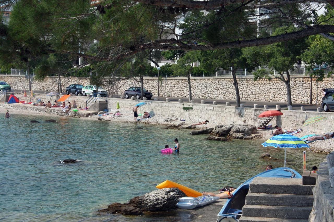 Apartments By The Sea Selce, Crikvenica - 4802 ภายนอก รูปภาพ