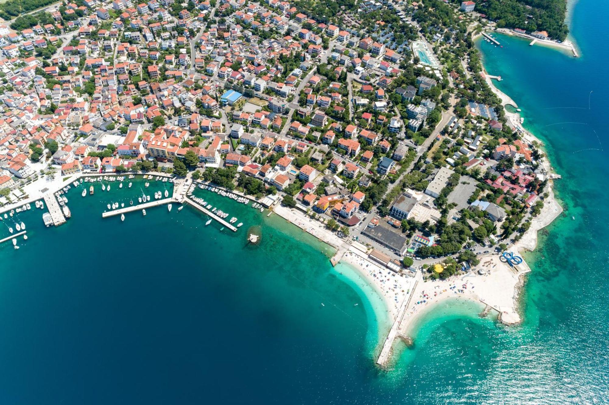 Apartments By The Sea Selce, Crikvenica - 4802 ภายนอก รูปภาพ